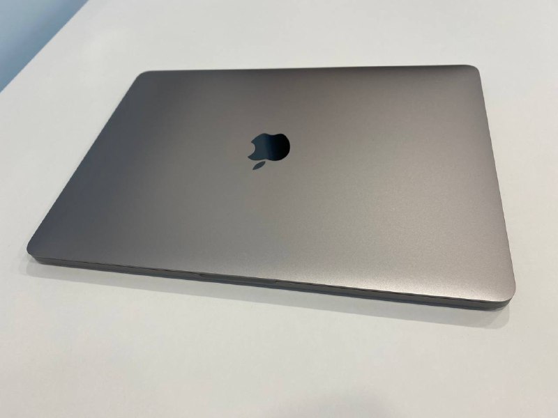 Apple MacBook Pro 13-inch 2017 2