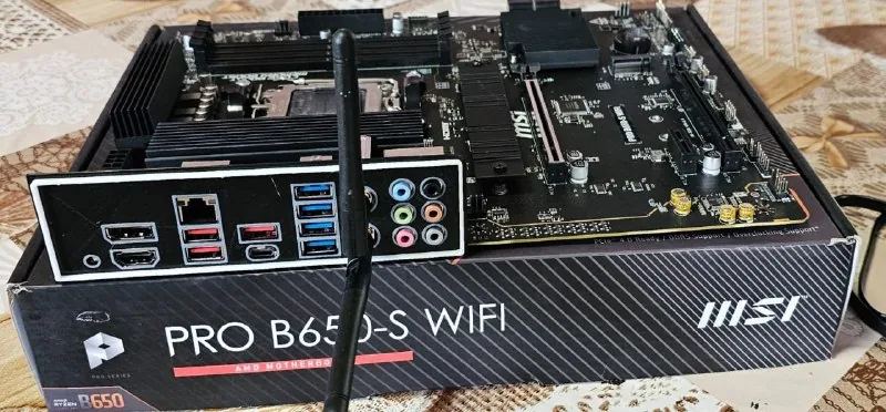 MSI B650-S WIFI материнская плата 1