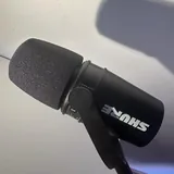 Микрофон Shure MV7-K, лампы Aputure MC, AL-M9, MT Pro 2