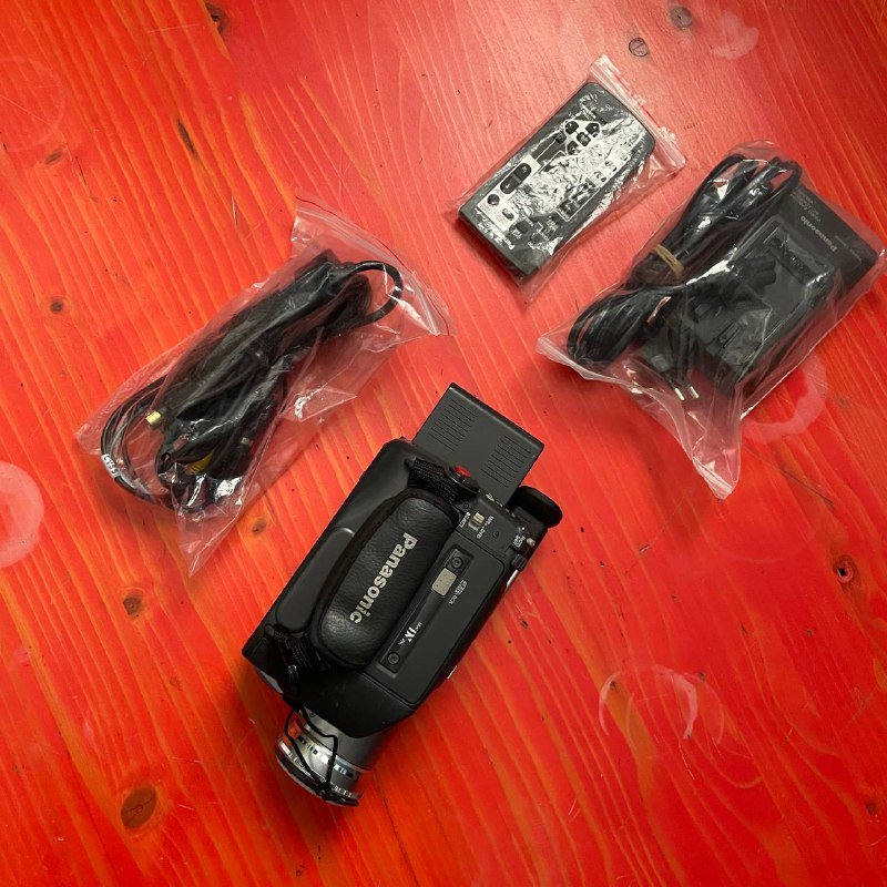 Видеокамера Panasonic NV-DS38 MiniDV 3