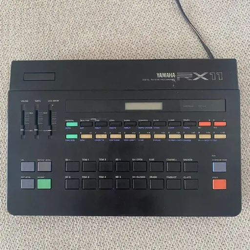 Драм машина Yamaha RX 11