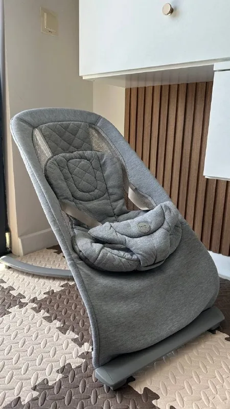 Шезлонг для новорожденных