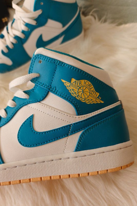 Кроссовки Nike Air Jordan 1 Mid мужские 2