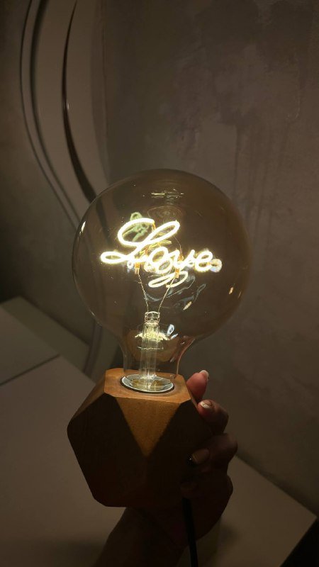 компьютер, монитор, кресло, лампа, стол 2