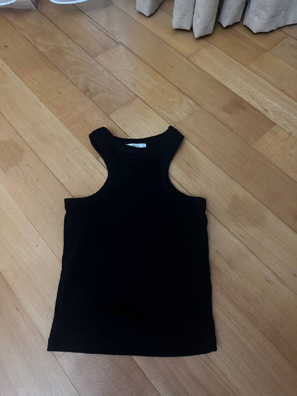 зипка Newyorker, зипка H&M, худи Thrasher, лонгслив H&M, шорты, майки, сумки Bershka, топик 10