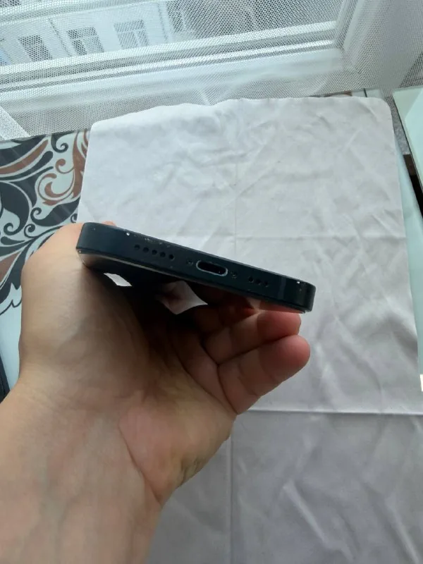 iPhone 14 128GB 1