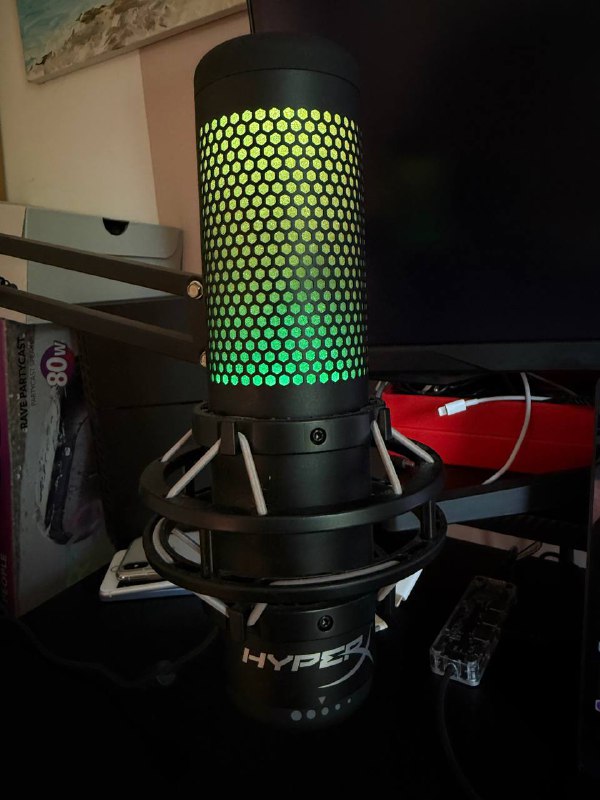 Микрофон HyperX со штативом 2