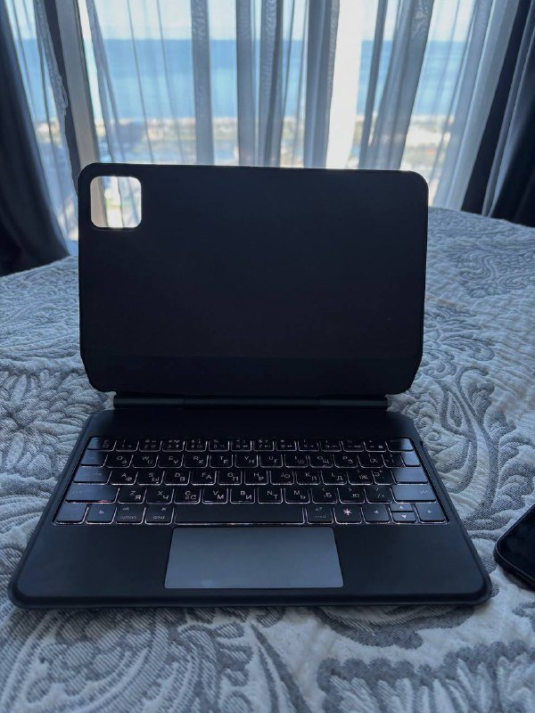 Планшет Xiaomi Pad 7 с клавиатурой-чехлом и защитным стеклом 7