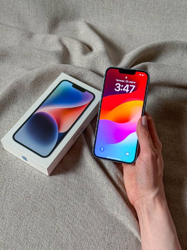 iPhone 14 (256 Гб) голубой
