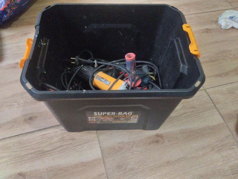 перфоратор, болгарка Инко, дрель Бош, ящик для инструментов 6