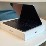 MacBook Air 13 M5 2