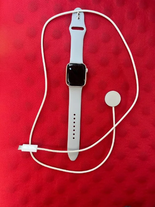 Apple Watch 8 41мм 1