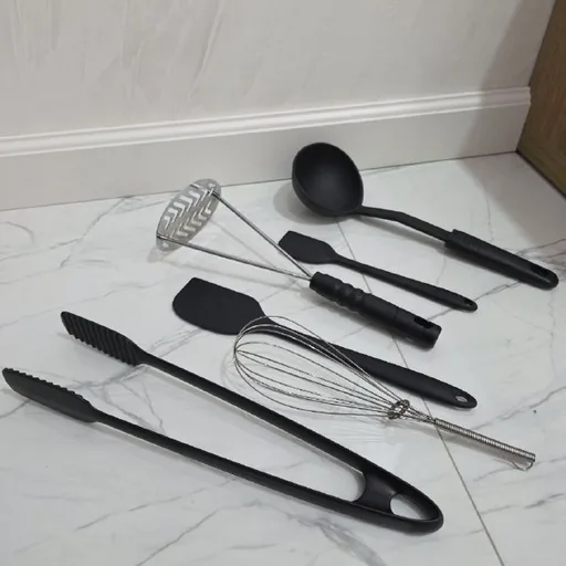 Кухонные приборы, кружки, тёрка, посуда, тепловентилятор, водосгон, питчеры, темпер
