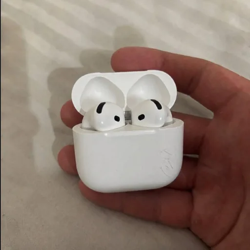 AirPods 4 ANC