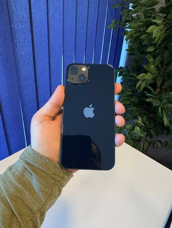 iPhone 13 1
