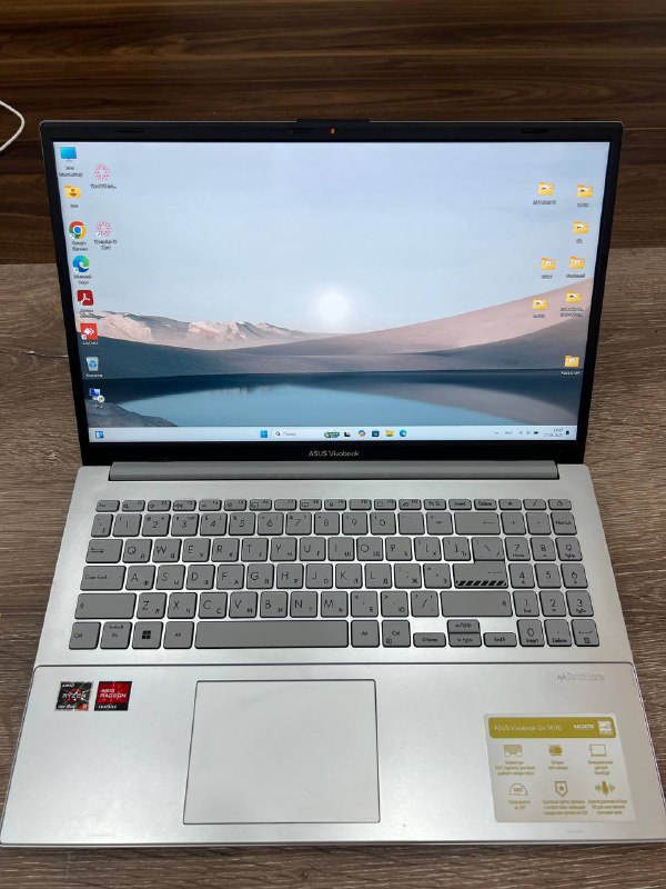 Два офисных ноутбука Asus Vivobook 6