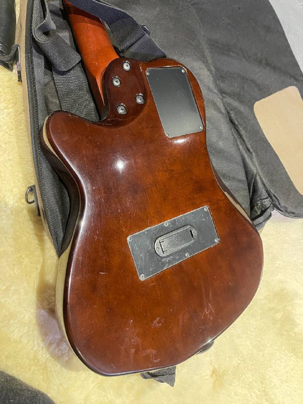 Гитара Godin 5