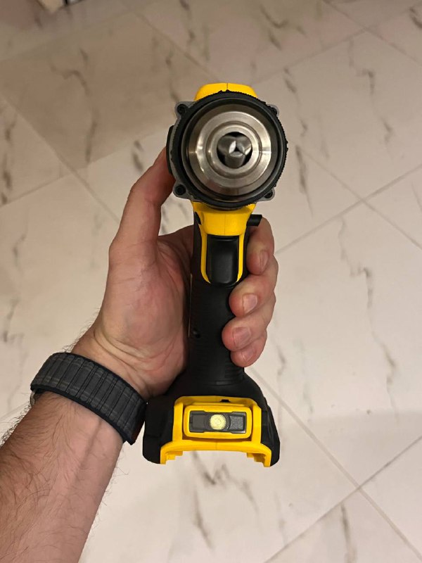 Шуруповёрт DeWalt DCD805 4