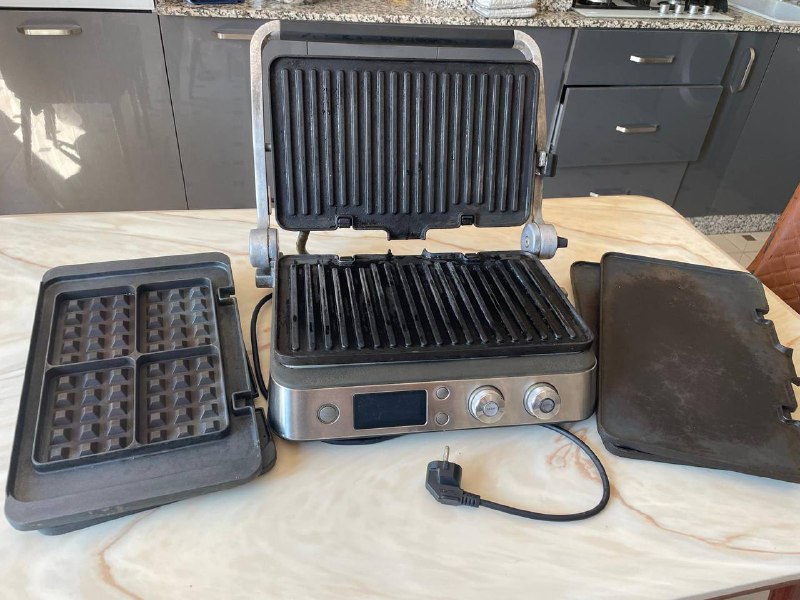 электрогриль DeLonghi с 6 съемными панелями 3