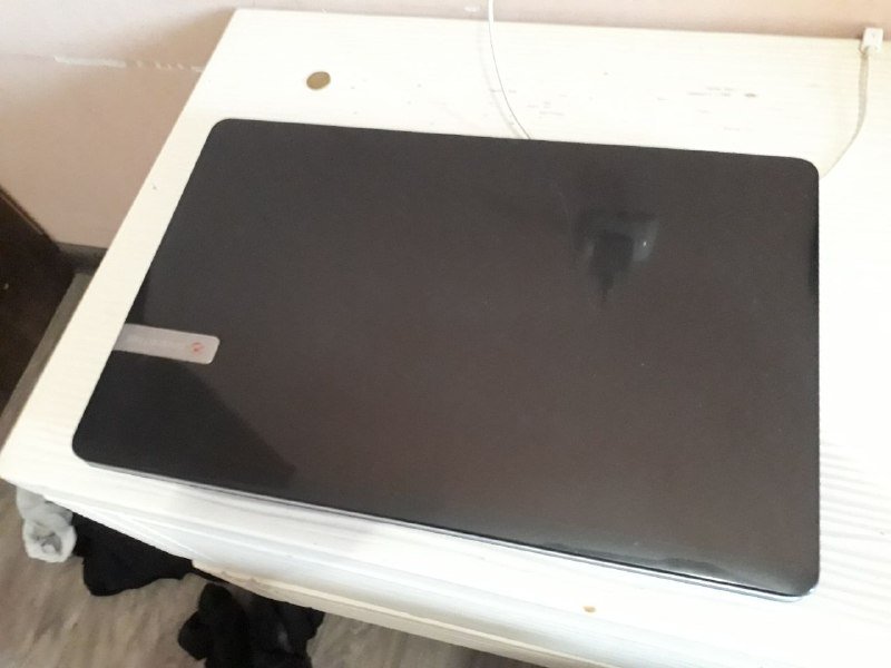 Старенький ноутбук Packard Bell