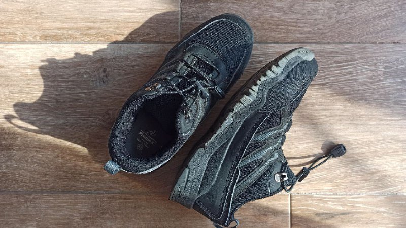 Детские кроссовки размер 32 3