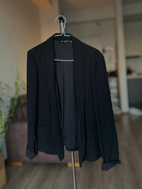 Тренч, кардиган, пиджак, костюм, майка, свитшот, леггинсы, платье 4