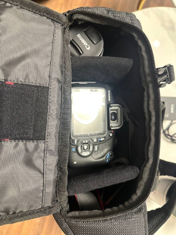 Canon EOS 1200d, объектив Canon 75-300 mm, сумка Canon EOS 8