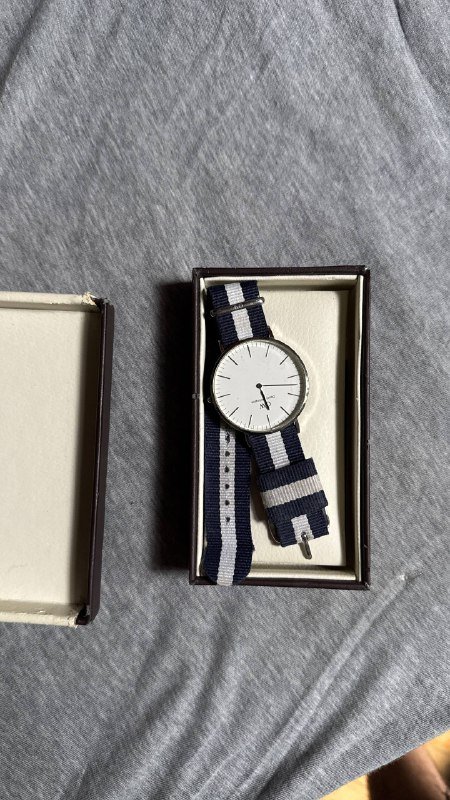 Часы Daniel Wellington
