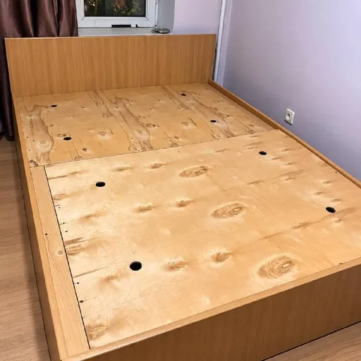 Кровать