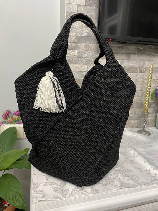 Удобные сумки, доступные в разных цветах 5