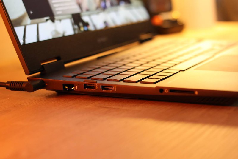 Ноутбук игровой HP OMEN 15-en1022ur 5