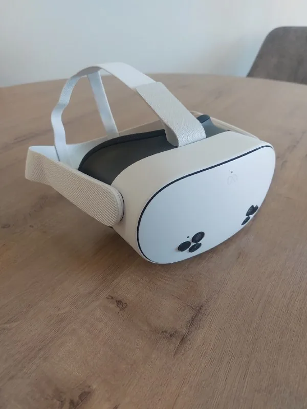 Oculus Meta Quest 3S 128GB 1