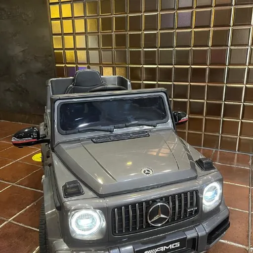 Детская машина Mercedes AMG