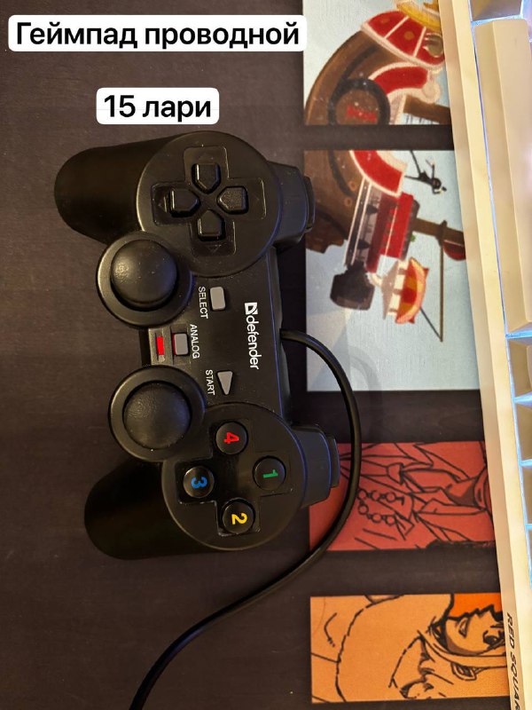 Рабочий стол, офисные кресла, рули и геймпады 8