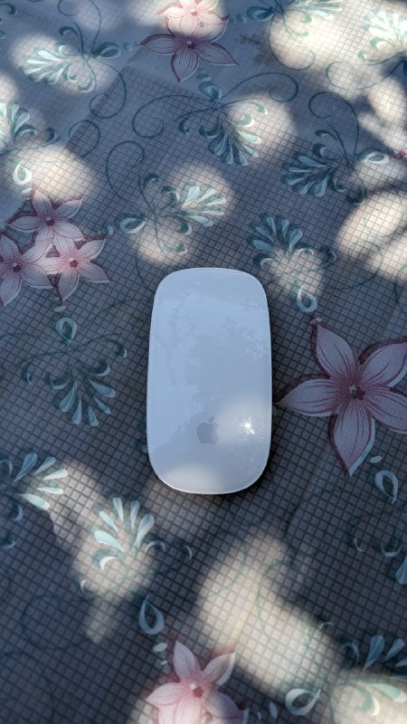 Apple Magic Mouse 2, Apple Magic Keyboard, Old Apple Keyboard 3