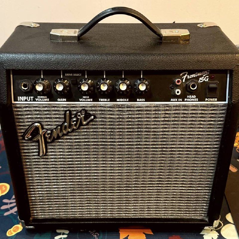 Электрогитара JET JS-400 CRD и комбик Fender Frontman 15G 2