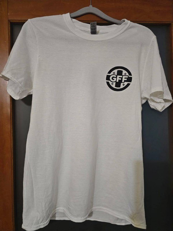 Одежда мужская, жилет, футболки, свитера, джинсы, брюки 4