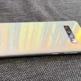 iPhone XS Max, Samsung Galaxy S10+ 7