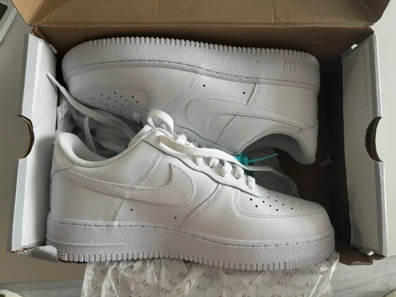 Nike Air Force 1 '07 белые