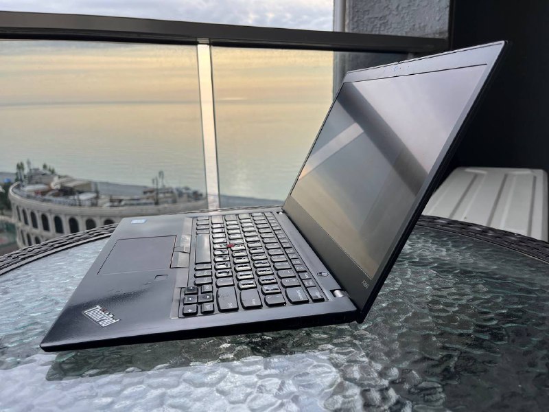 Lenovo Thinkpad x390 i5-8365U 8/256 SSD, 13.3 FHD 3