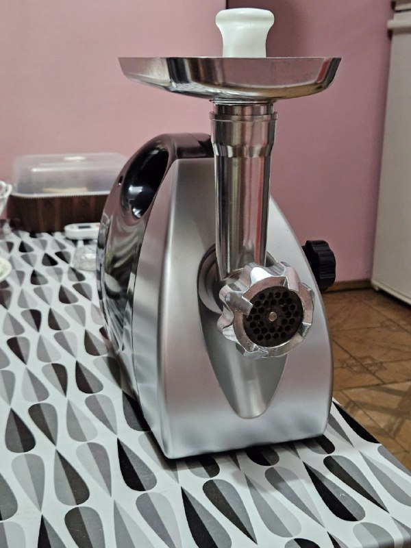 Электрическая мясорубка Franko FMG-1051 2500W 2