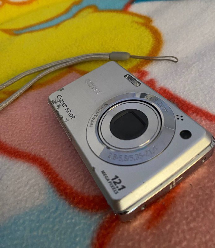 Фотоаппарат Sony Cyber-shot со аксессуарами 2