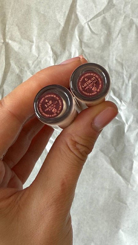 Консилер Charlotte Tilbury, тональные кремы, тени Fenty Beauty 2