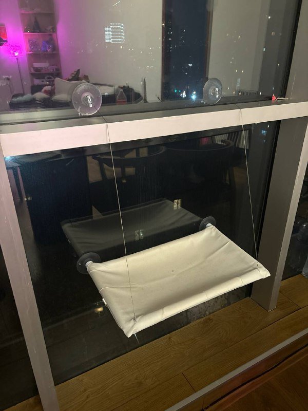 Кошачий гамак на присосках