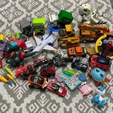Игрушки, книги, железная дорога, трактор, пожарная машина 3