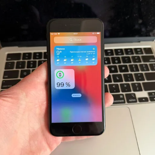 Google Pixel 6 Pro, iPhone 7, iPhone 11
