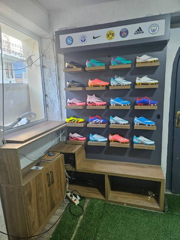 Стеллажи для обуви и одежды торговое оборудование 3