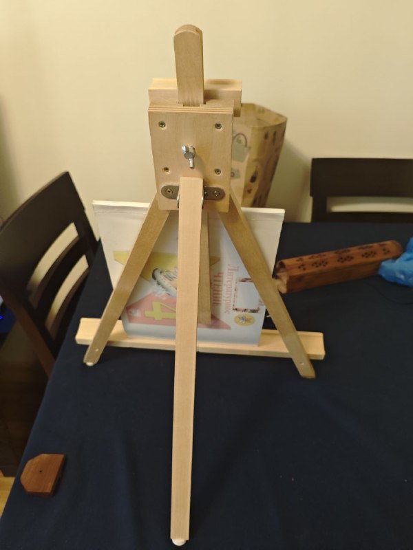 Мольберт настольный складной 2