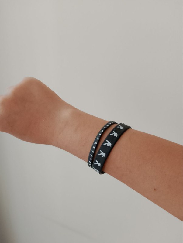 Топ Bershka size M, Футболка size S, Браслеты 2 шт., Чокер, Шорты size 44, Пояс для чулок 4