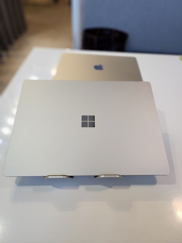 Microsoft Surface Laptop 4 13.5 Ryzen 5 8GB RAM 256GB SSD 4